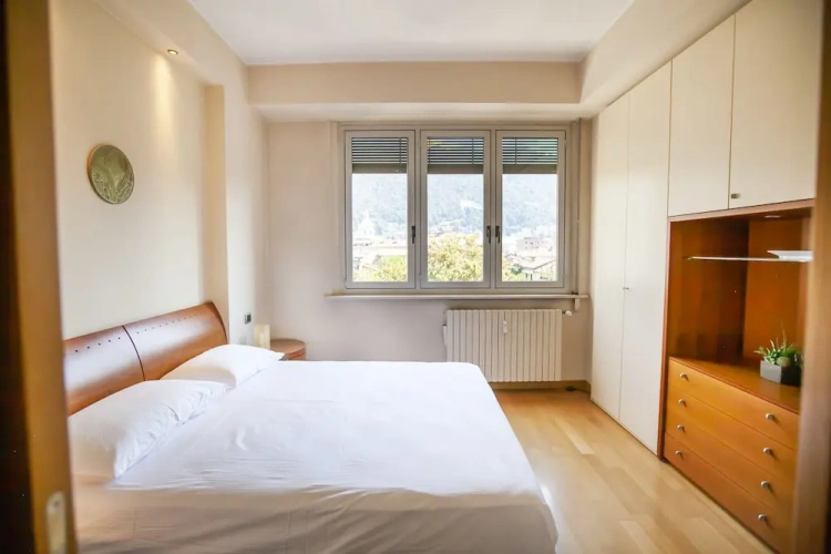 Apartment with balcony