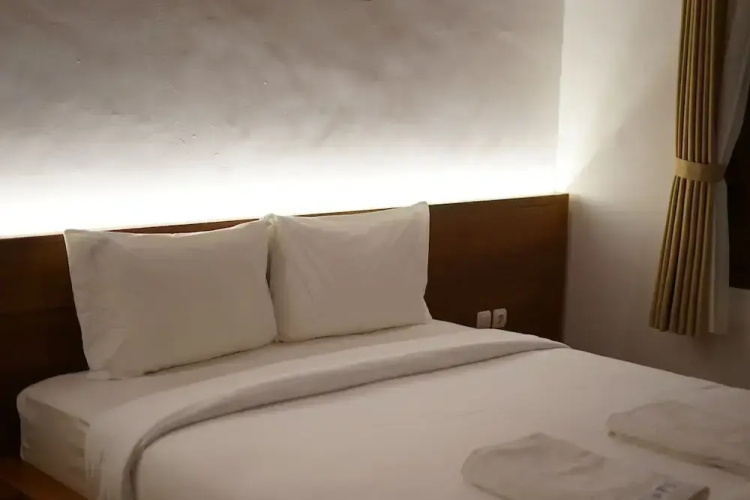 Lantis ViBES Inn