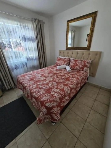 3 Bedrooms Apartment