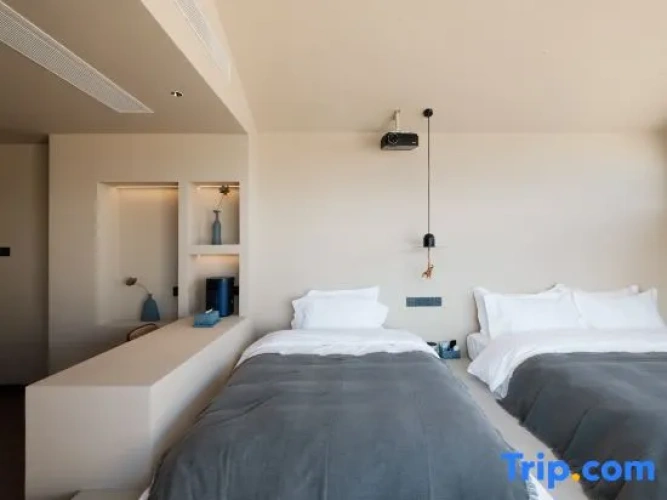 Standard Twin room with sea view