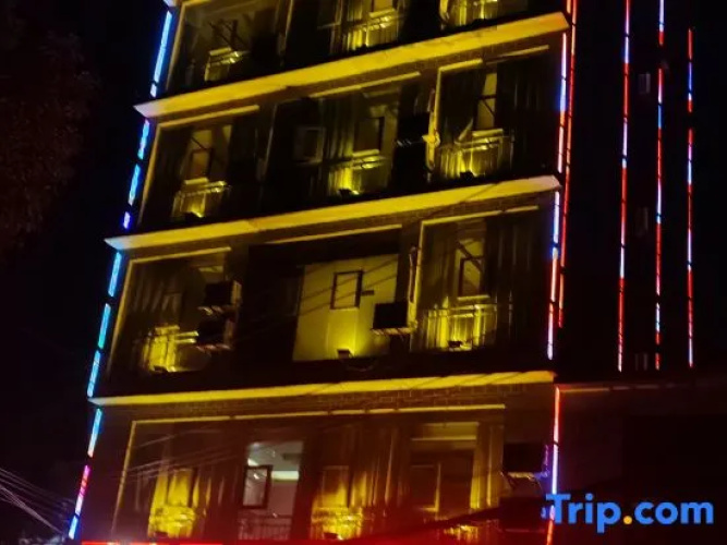 Liupanshui Longxi Hotel