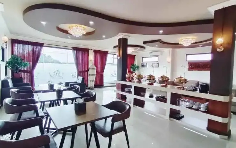 The Rich Hotel