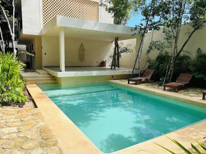 Jungle  Studio Balcony & Hammock S19