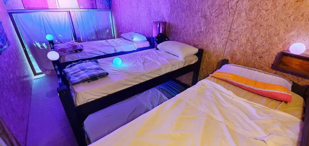 Candy House - Hostel