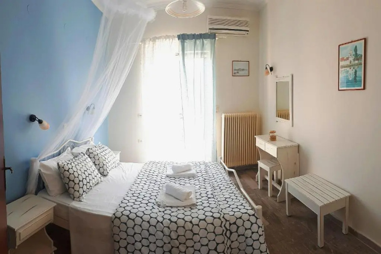 Antzela Apartments