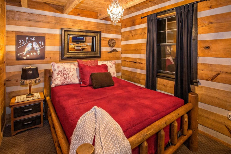 Eagle's View - 1 Br cabin by RedAwning