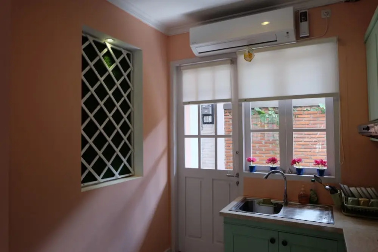 Sweet Peach House