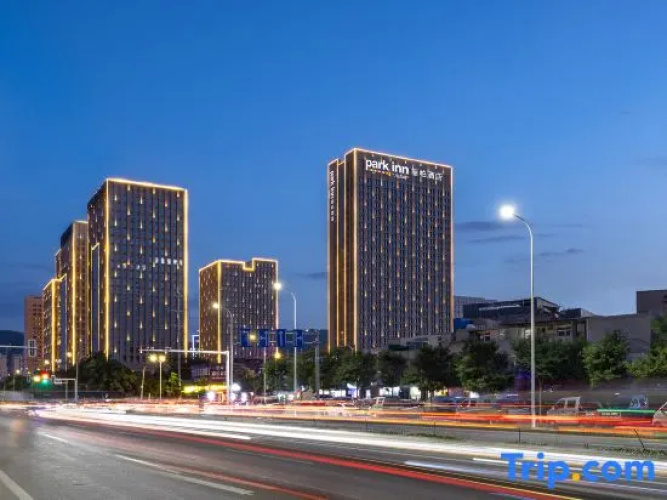 Lanzhou Longxing Tower Park Hotel