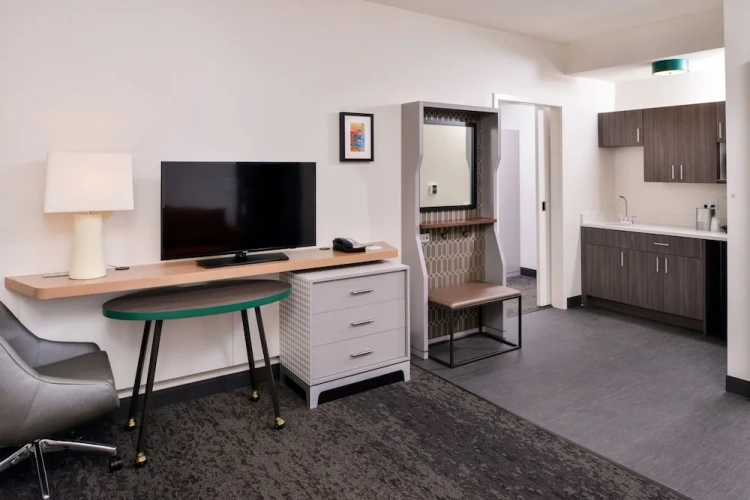 1 Bedroom Double Suite
