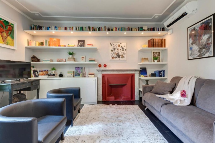 3 Bedrooms Apartment