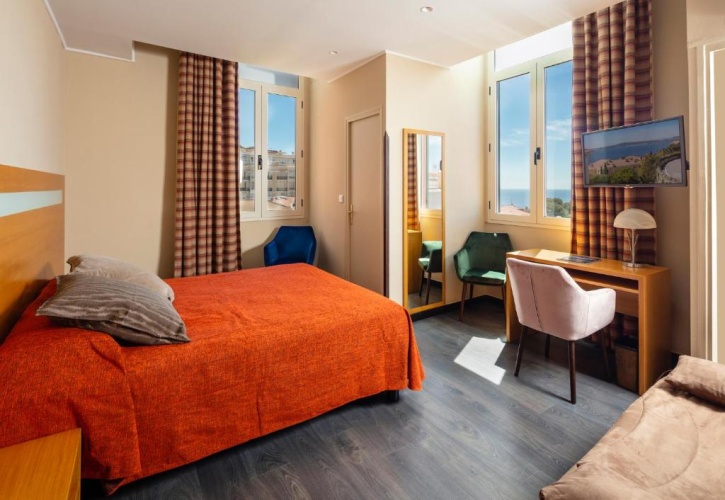 Standard Double room with balcony and with sea view