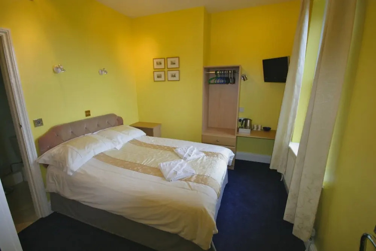 Holland House Bed And Breakfast