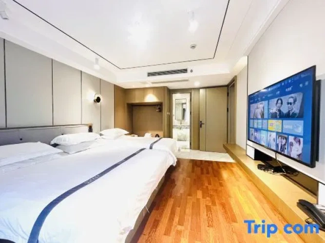 Superior Family Suite with balcony