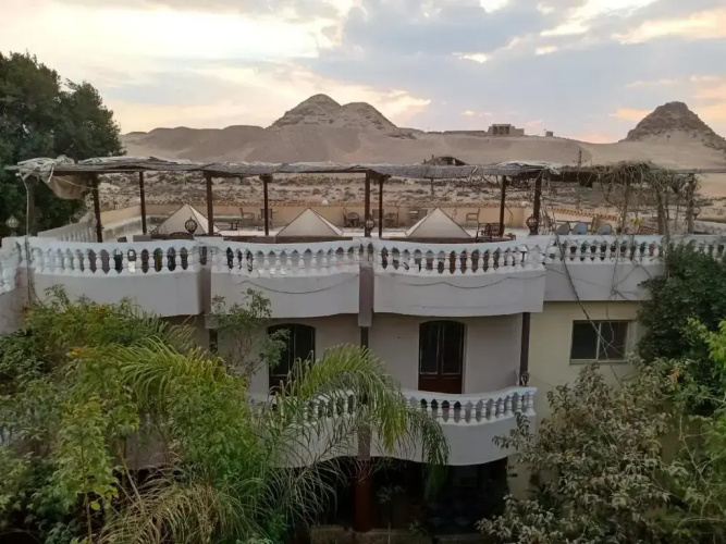 Seror Guest House