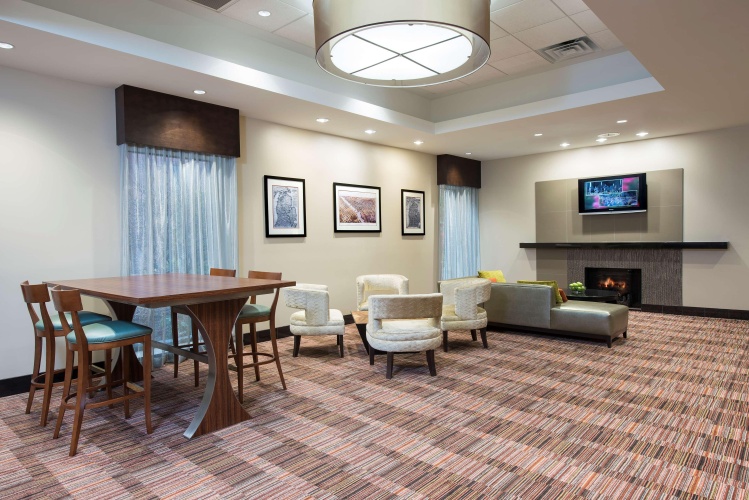 DoubleTree by Hilton Hotel Grand Rapids Airport photo 25