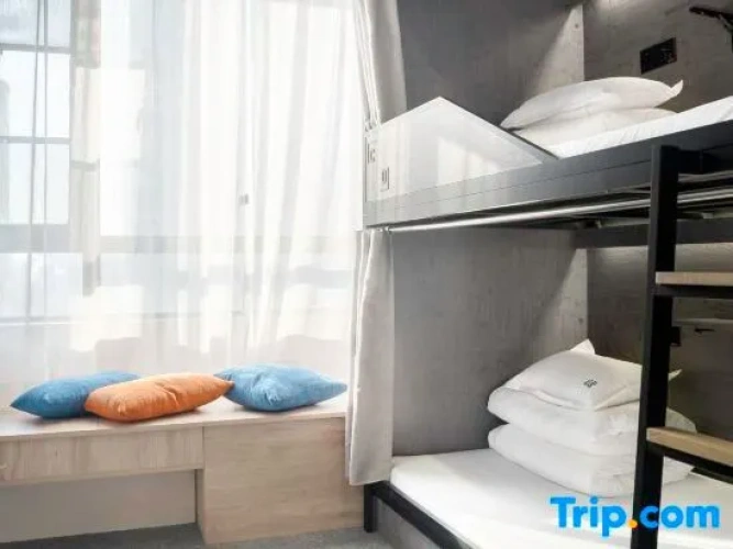Bed in Dorm (female dorm)
