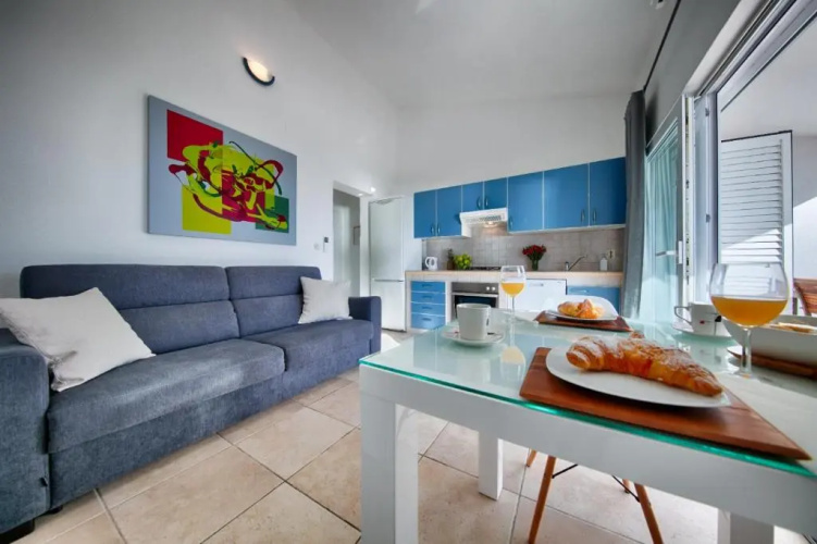 Seafront Suites Maja