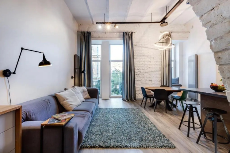 #stayhere - Unique Spacious & Modern 2BDR Upscale Neighbourhood
