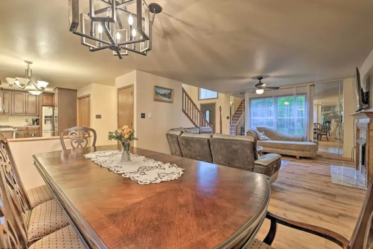 Lake Access & Fire Pit: Spacious Tobyhanna Home!
