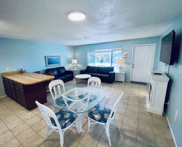 1 Bedroom Deluxe room beachfront