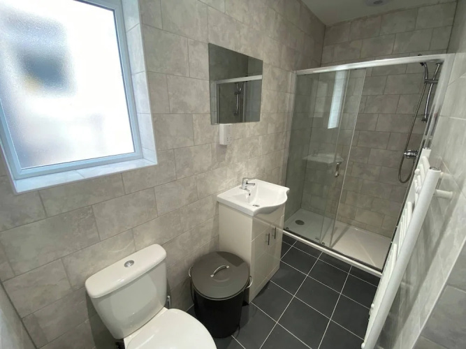 Stunning Two Bed South Croydon Apartment - Relax in Style