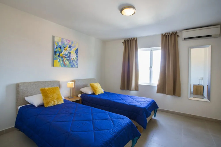 Blue Bay Apartments