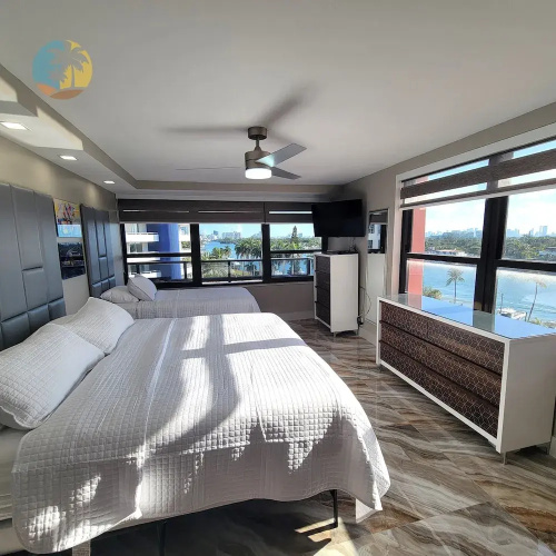 Alexander 821 4 Bedroom Apts