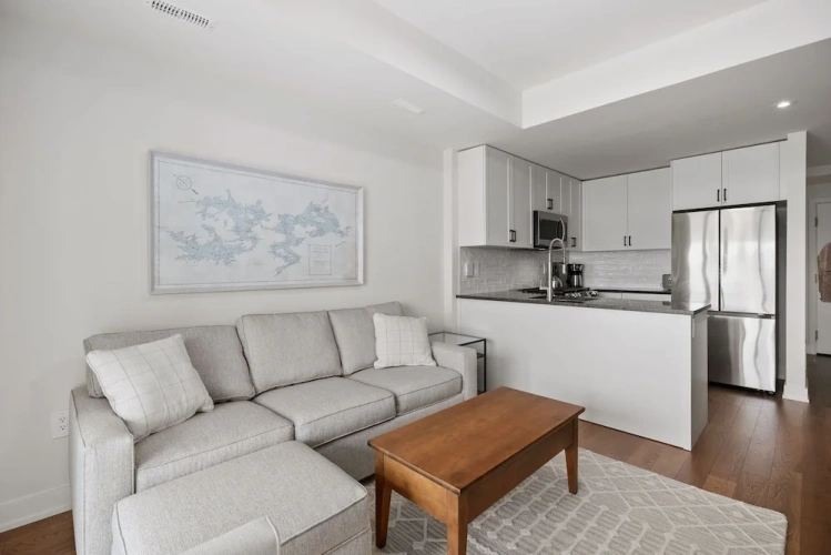 2 Bedrooms Premier Suite with lake view