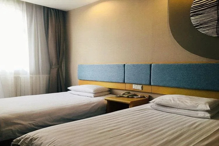 Home Inn Rushan Qingshan Road