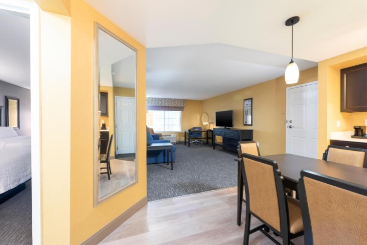 Double Suite