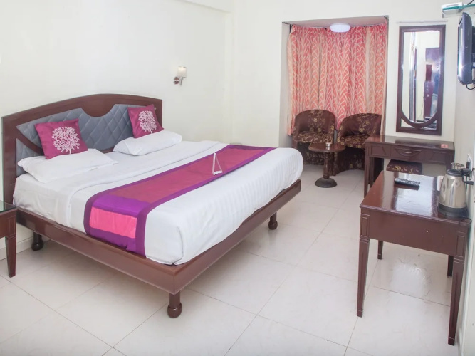 Hotel Nilgiris Inn
