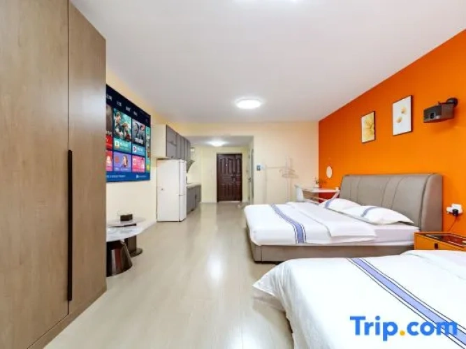 Luxury Quadruple room with city view