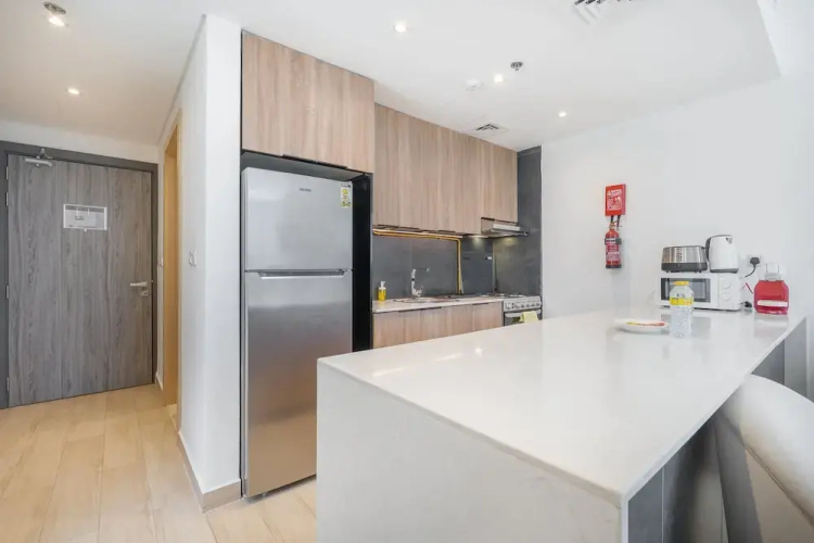 Stunning Studio in Regina Tower With Five Hotel View