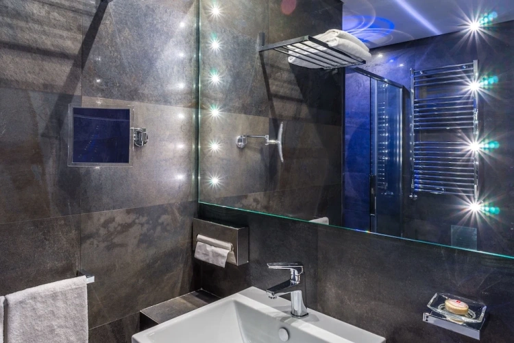 Superior Double room with city view