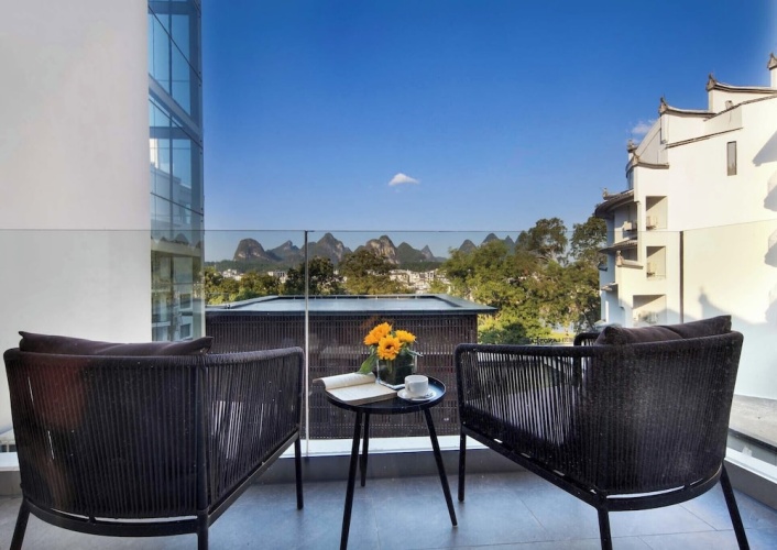 Standard Double room with balcony and with partial view