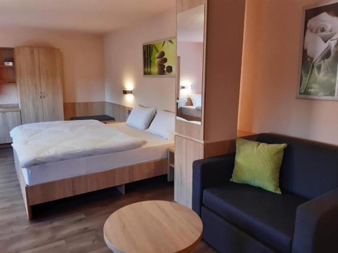 Standard Quintuple room with view