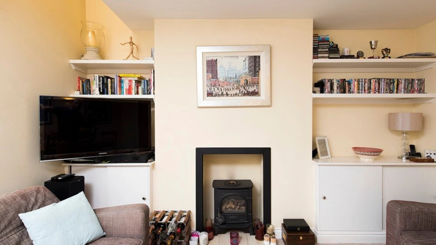 Spacious, Comfortable 2BR Fulham Maisonette