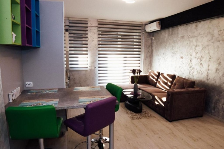 1 Bedroom Apartment