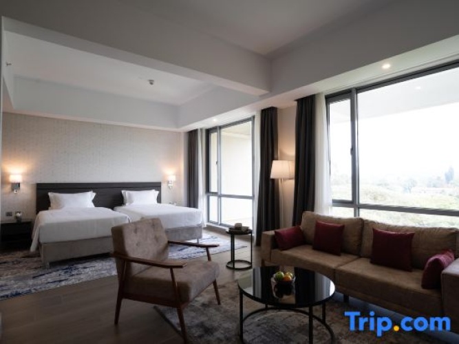 Quadruple Junior Suite