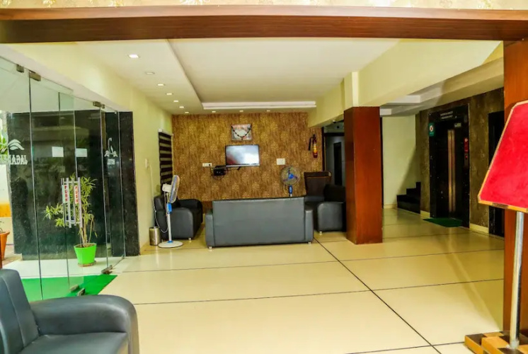 Hotel Golden Tree
