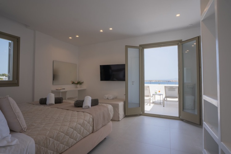 Ultimate Luxury Paradise Villa In Paros