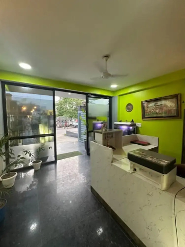 V Rooms