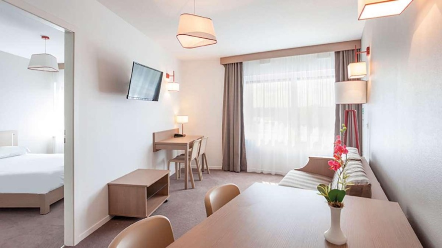 1 Bedroom Apartment