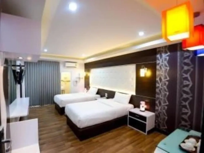 Standard Twin room with balcony