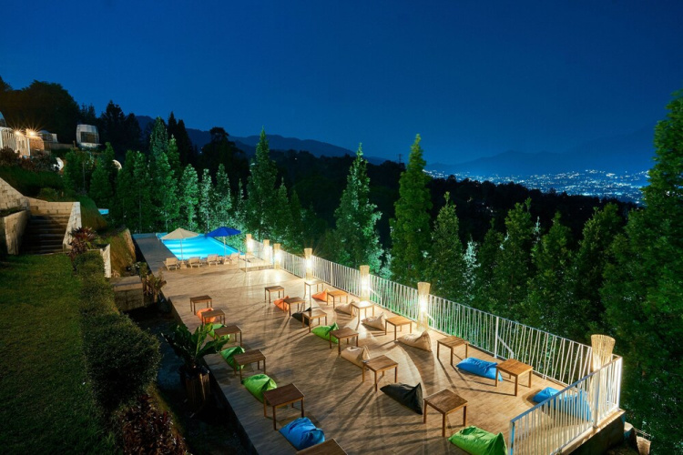 Luxcamp Bukit Damar - Puncak By Horison
