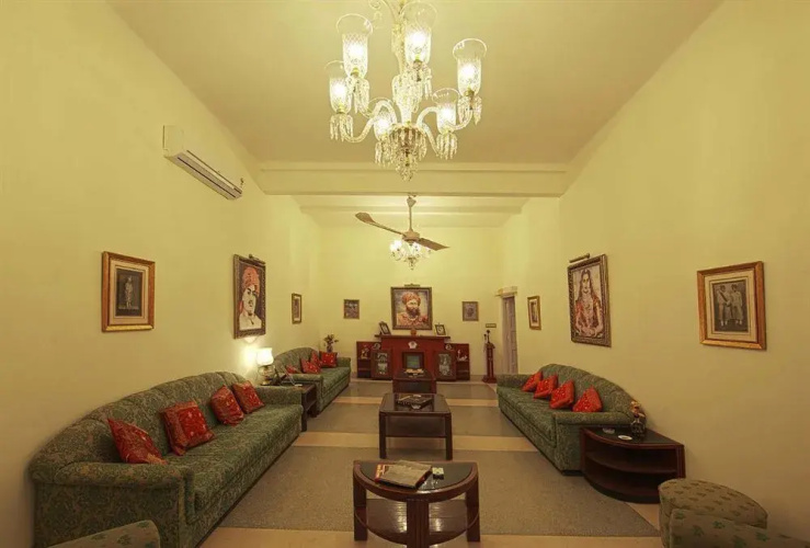 Hotel Madho Vilas