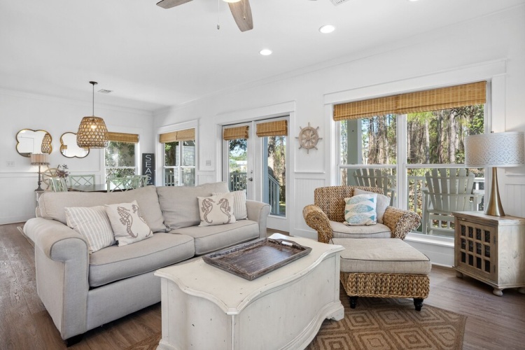 4 Bedrooms Cottage