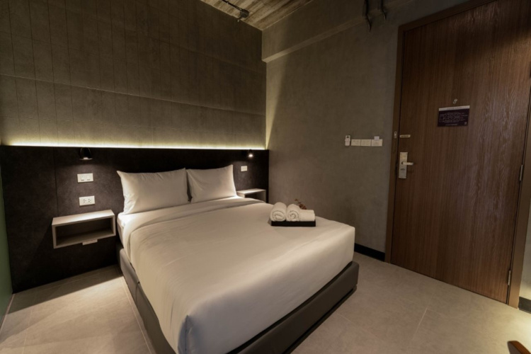 Ex2 Hotel