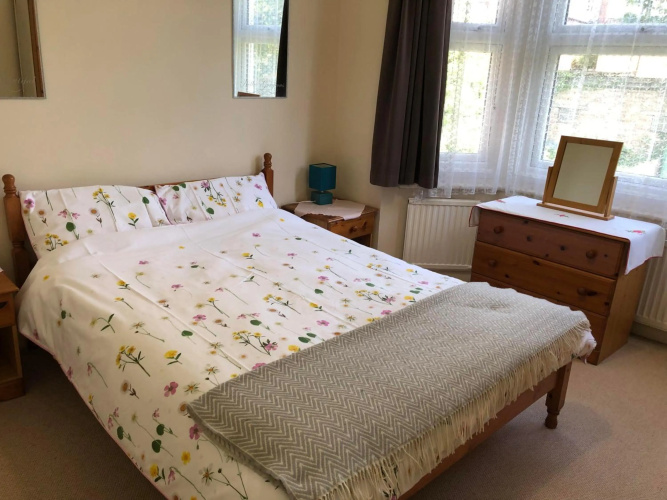 Spacious West London Apartment