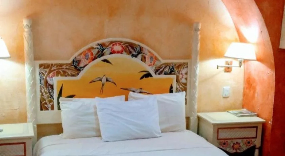 San Miguel & Suites
